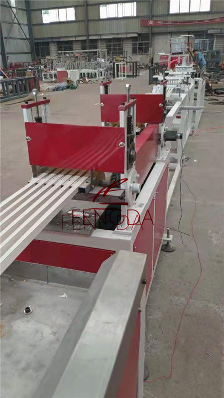 锋达与联达 PVC护角线生产设备报价解析与市场选择